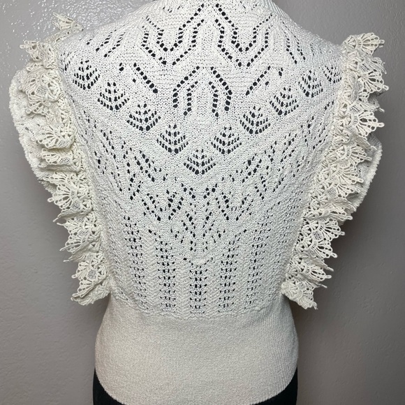 Zara Cream Lace Crop Top (size M) - Picture 3 of 6
